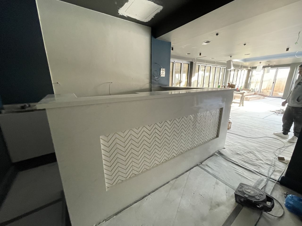 The bar carcass built in place, ready for cladding and the stone top.