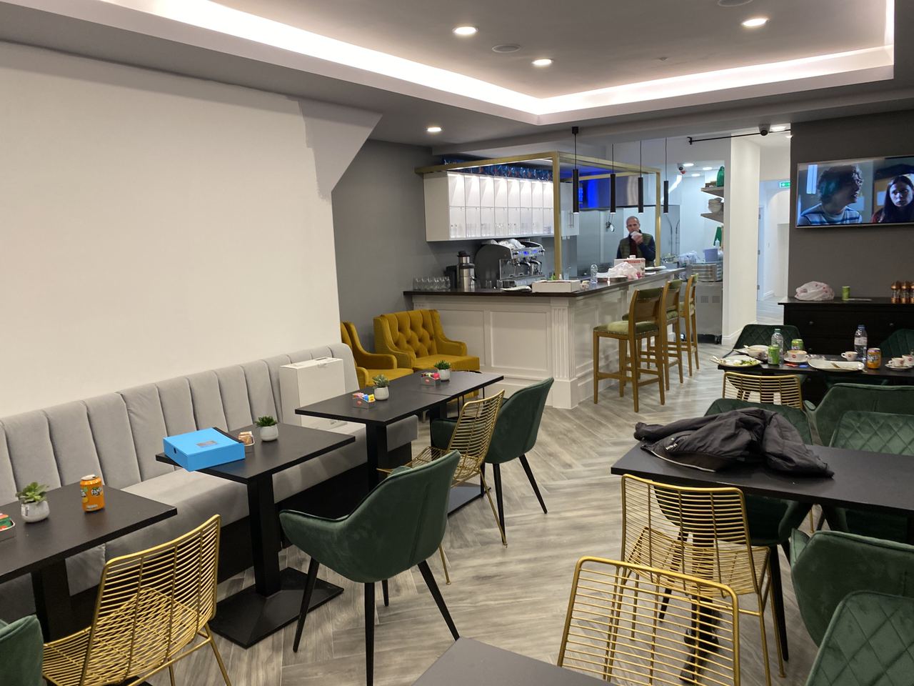 Wake Up Lounge: dining room looking through to the servery counter